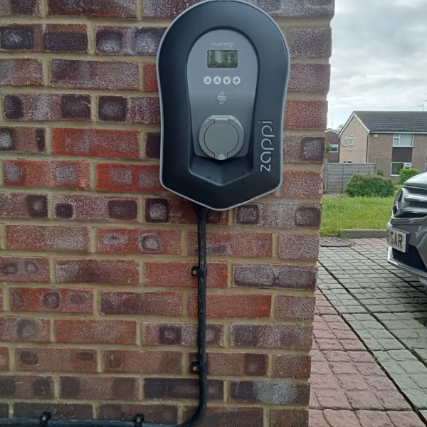 2brothers-electric-vehicles-chargers-installation-services-in-dorset